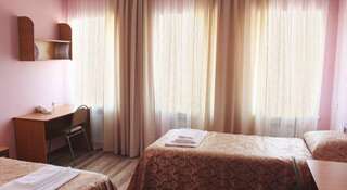 Гостиница Учебная Владивосток Стандартный двухместный номер с 2 отдельными кроватями-2